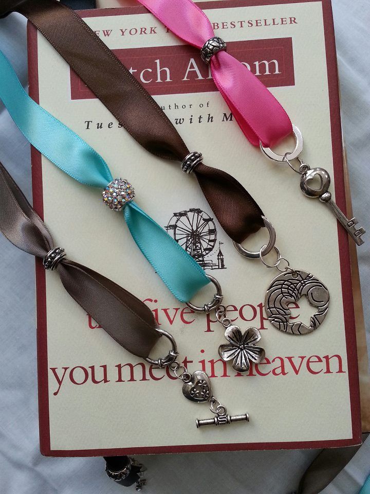 Ribbon Bookmark Making Class