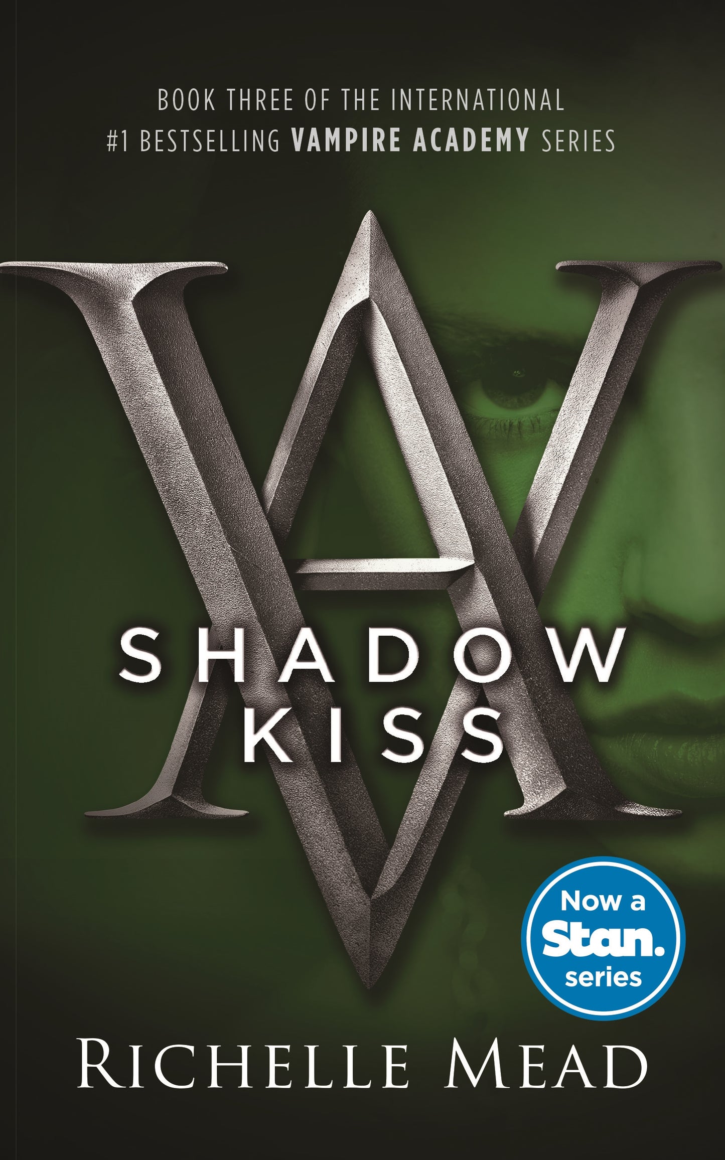 Shadow Kiss - Vampire Academy Book 3 - Richelle Mead [Used Book]