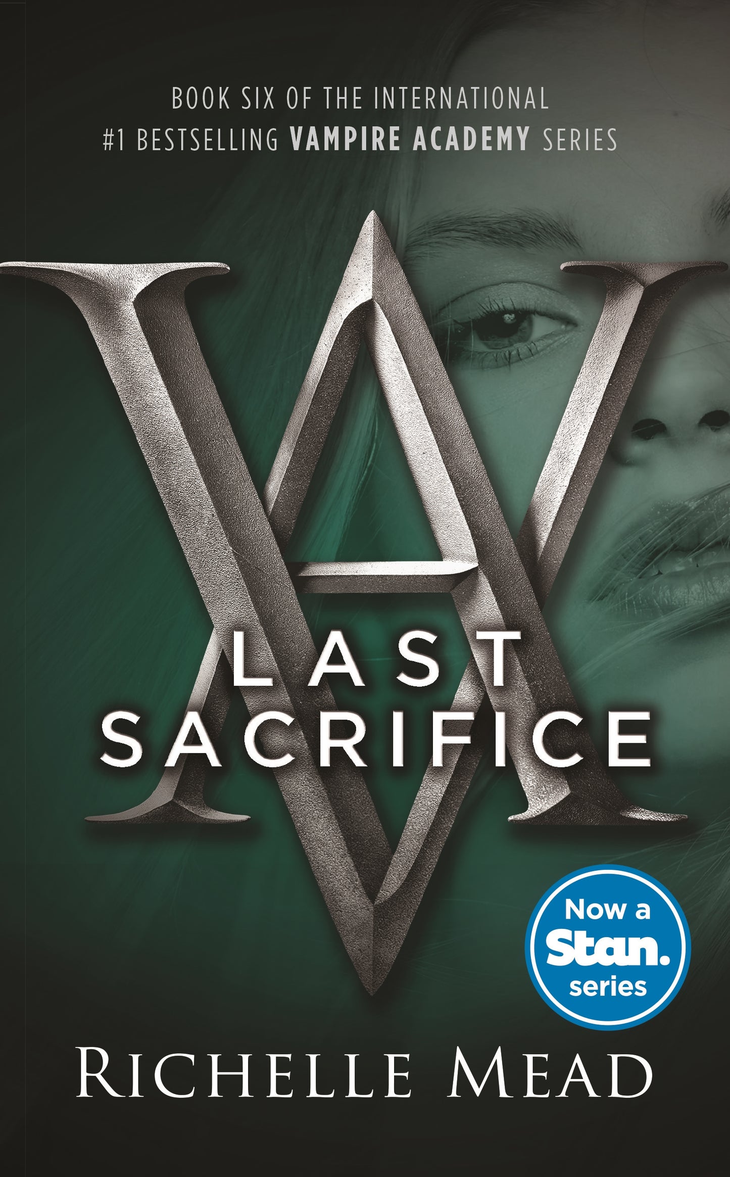 Last Sacrifice - Vampire Academy Book 6 - Richelle Mead [Used Book]